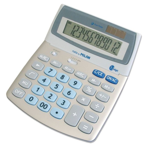 700